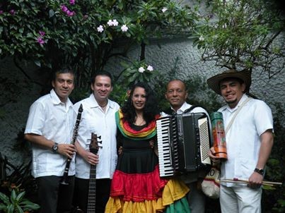 Lácides Romero with the Group Colombia Caribbean